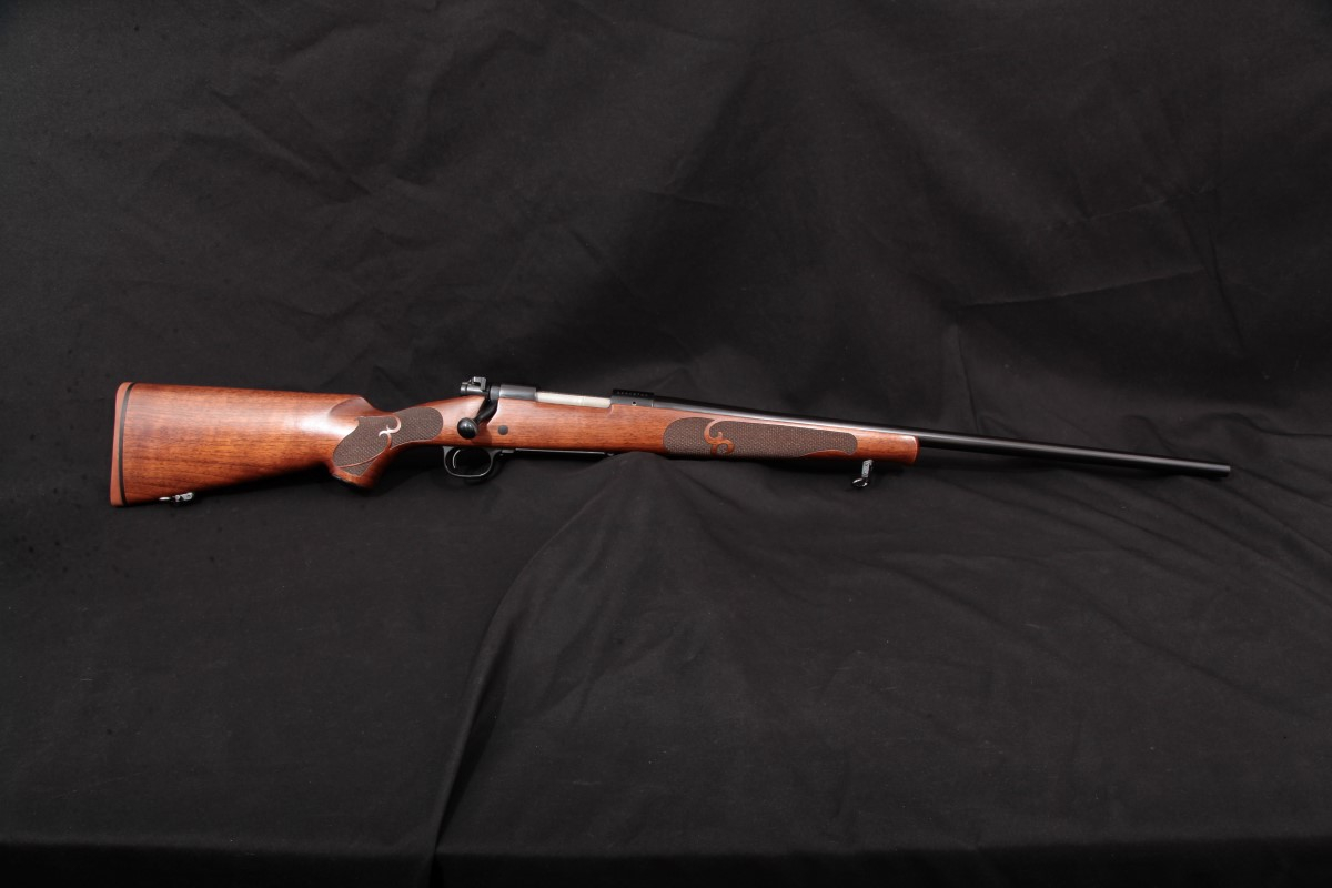 Winchester - Model 70 Classic WSM, Blue 24