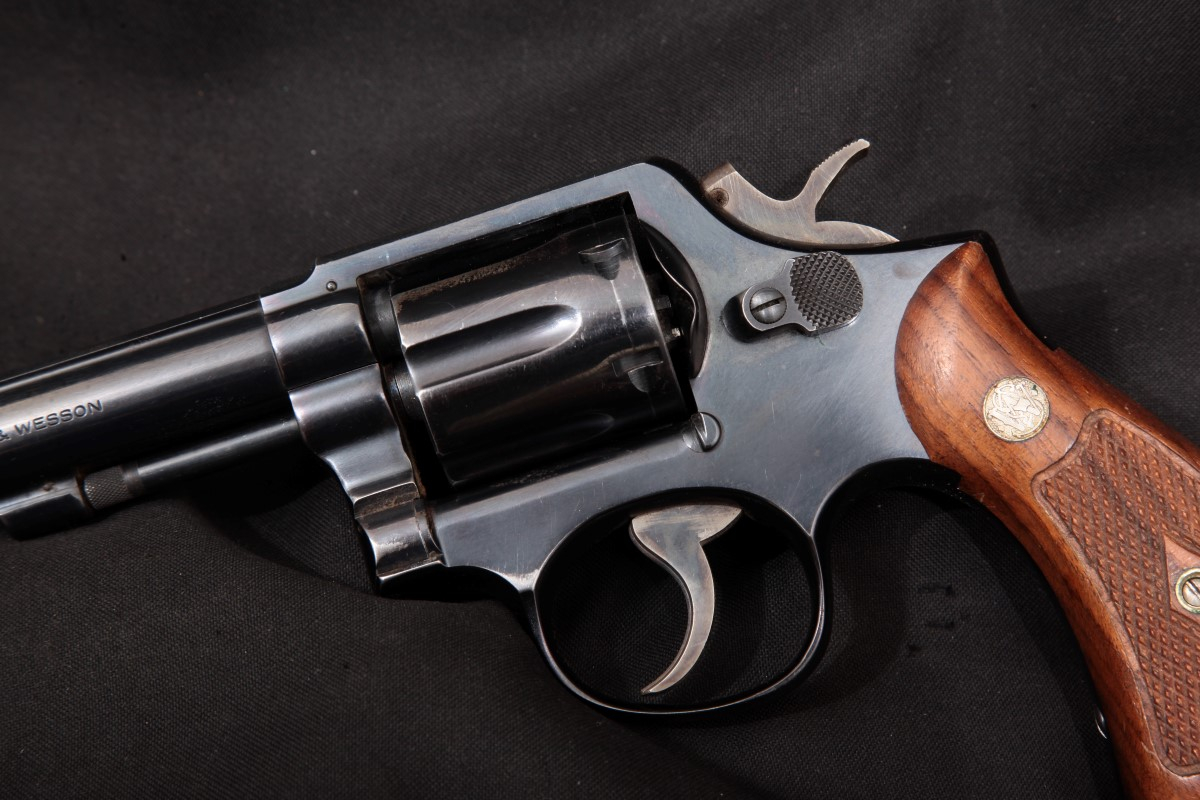 Smith & Wesson S&W Model 10-6 The .38 Military & Police, Blue 4