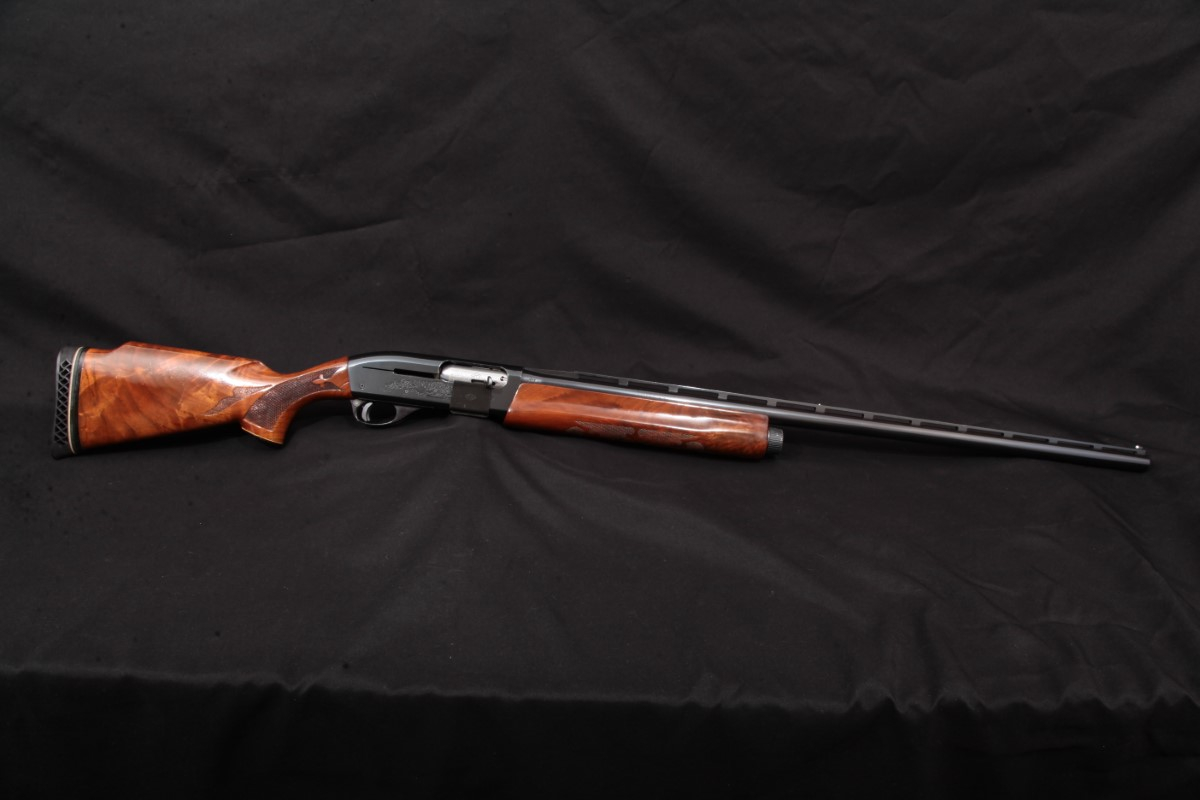 Remington Model 1100 Trap, Blue 30" VentRib GasOperated SemiAutomatic Shotgun & Ts Shell