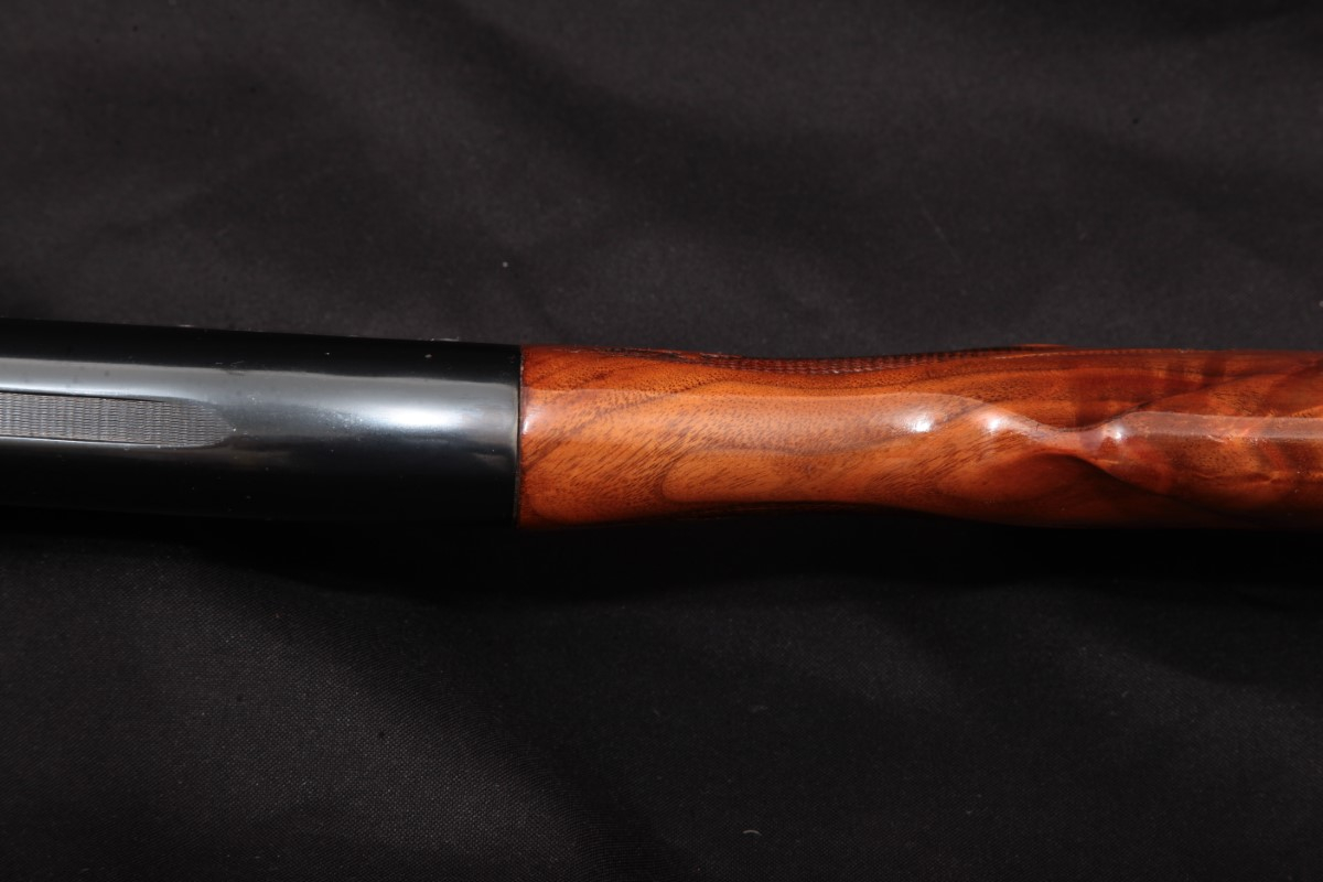 Remington Model 1100 Trap, Blue 30" VentRib GasOperated SemiAutomatic Shotgun & Ts Shell