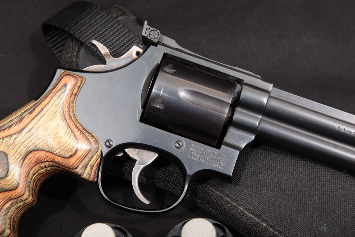 Smith & Wesson - S&W Model 586 No Dash The .357 Distinguished Combat Magnum, Blue 6