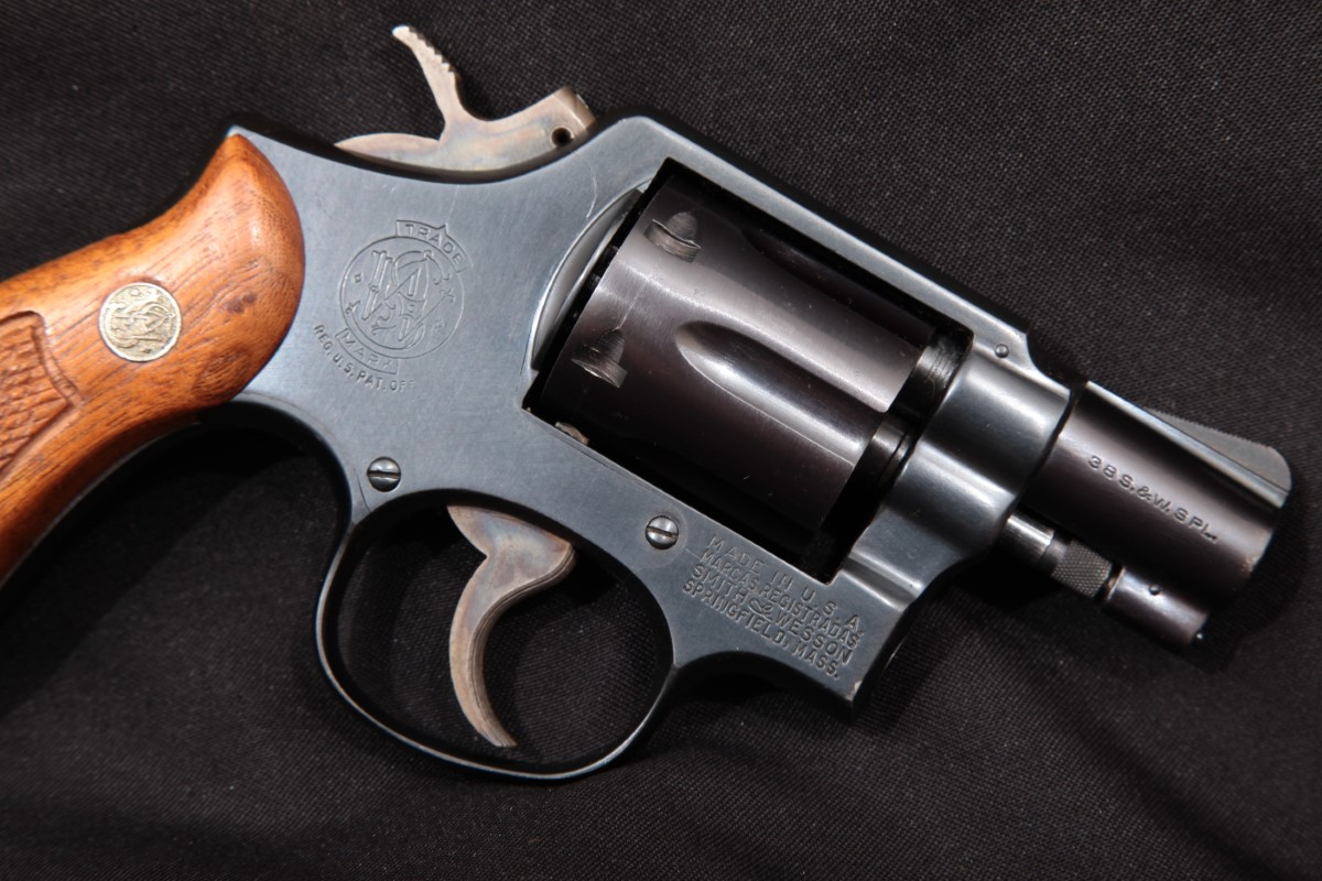 Smith & Wesson S&W Model 10-5 The .38 Military & Police, Blue 2