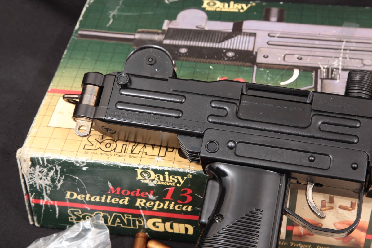 Daisy Model 13 Detailed Replica Uzi, Black 6 Magazine Fed Spring