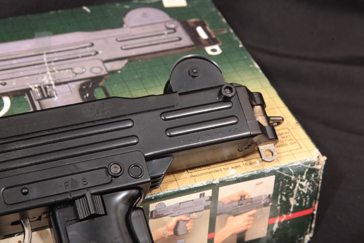 Daisy Model 13 Detailed Replica Uzi, Black 6 Magazine Fed Spring