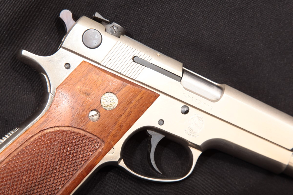 Smith & Wesson S&W Model 392, Nickel 4" Alloy Frame Sa/Da Semi