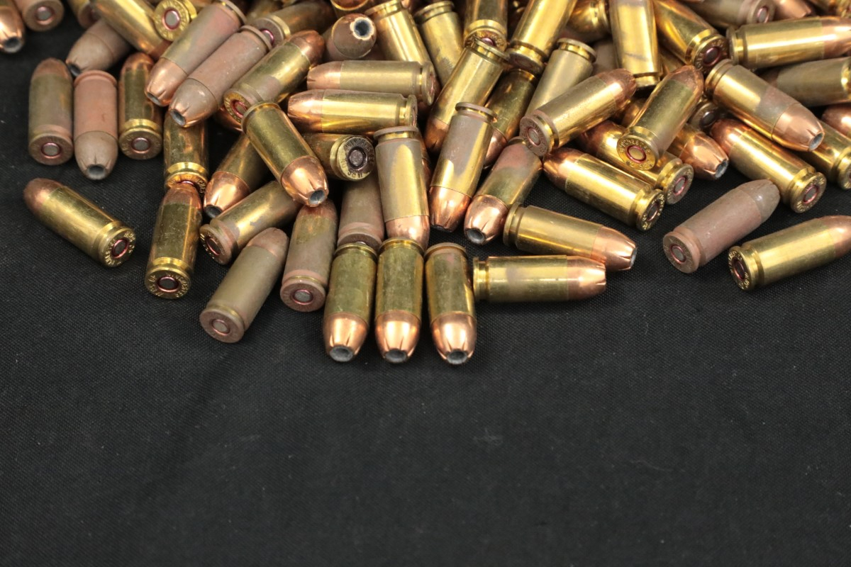 Smith & Wesson 290x .40 S&W Reloaded Ammunition Jacketed Hollow Point