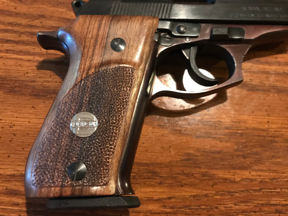 Bersa Model 85 .380acp Blue Great Shape .380 Acp For Sale at GunAuction ...