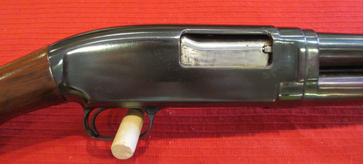 Winchester Model 12 Pump Action Shotgun 12 Gauge FULL Choke- c1921 - Picture 1