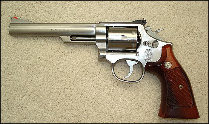 Smith & Wesson - Smith and Wesson .357 Magnum M 66 nickel plated