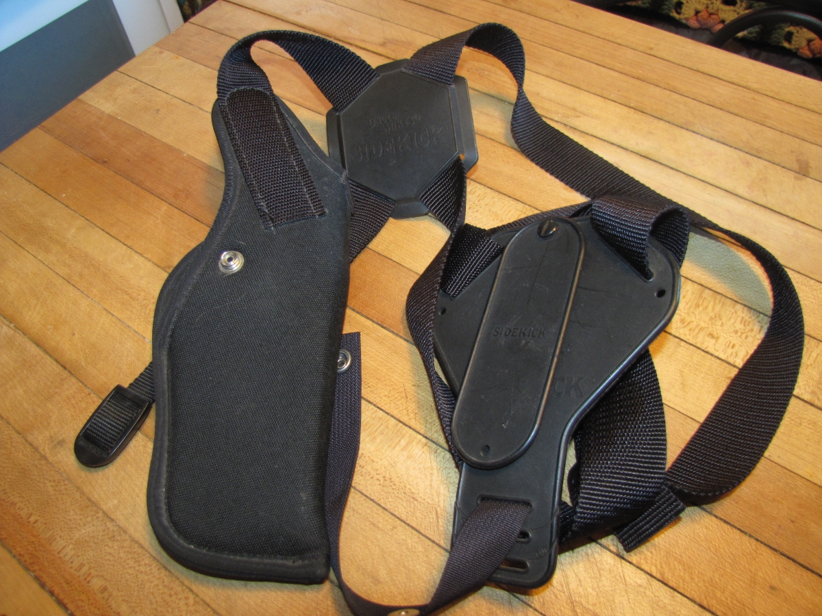 Uncle Mikes Sidekick Sholder Holster Size 2 Nice For 357- 44 For Sale ...