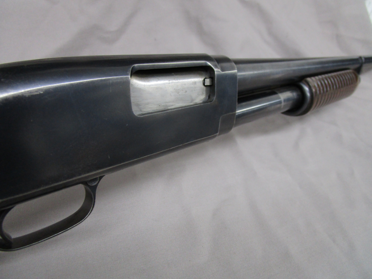 Winchester Model 25 Pump Action 12 Gauge Shotgun in Good condition Full - Picture 10