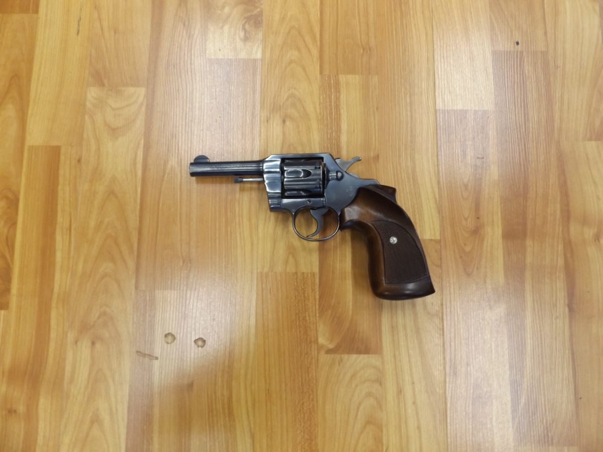 Colt OFFICIAL POLICE MODEL 38spl (7686-0922) .38 Special - Picture 9