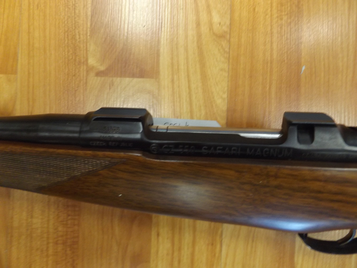 CZ Model 550 (7772-0922) .375 H&H Mag - Picture 4