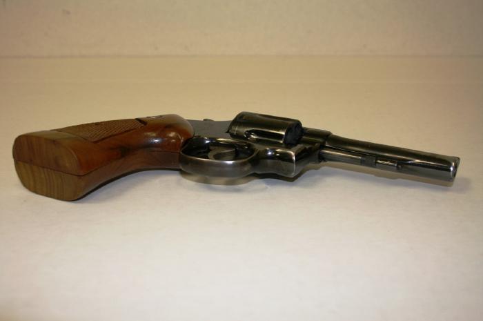 Harrington And Richardson Inc Model 929 Sidekick 22 Caliber 9 Shot Revolver S7 For Sale At