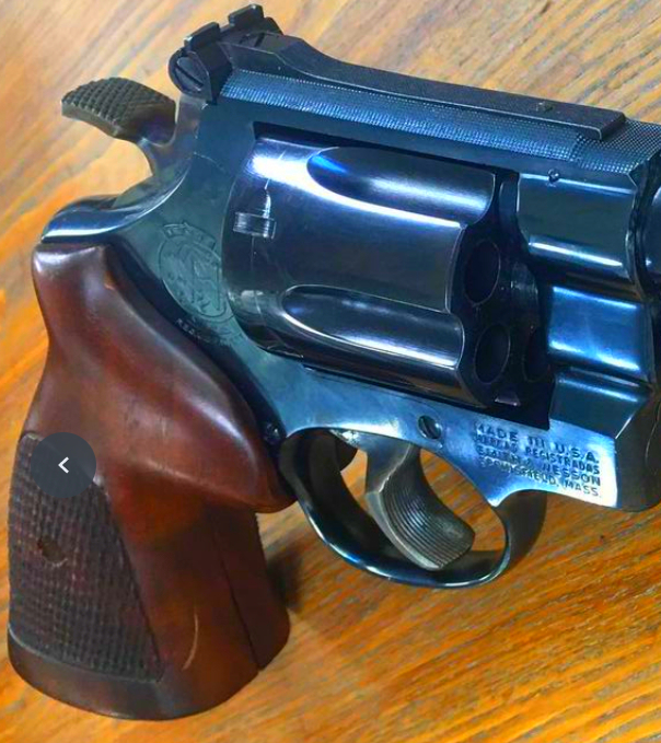 SMITH & WESSON Model 27-2 .357 Magnum Single and Double Action Revolver - Picture 4