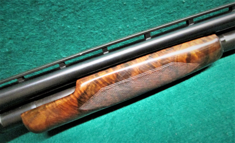Winchester Repeating Arms Company - MODEL 12 CUSTOM TRAP W/30 INCH RIBBED BARREL FULL - Picture 4