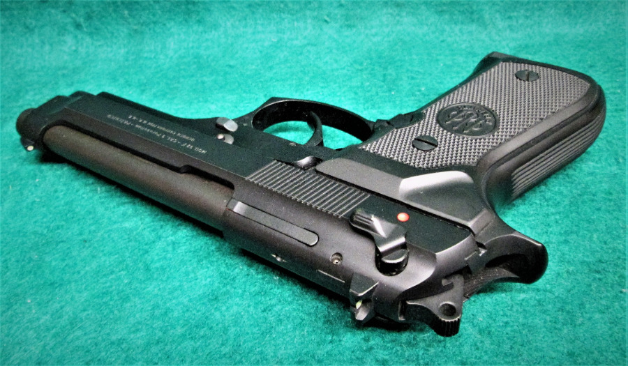 BERETTA - MADE IN ITALY - MOD. 92F W/BUILT IN LASER - 4.75 INCH BARREL 1-MAG - Picture 7