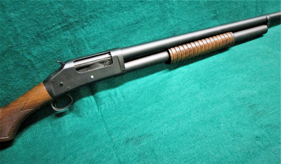 Winchester Repeating Arms Company - MODEL 1897 - VERY NICE REFINISH - MADE IN 1912 - Picture 3