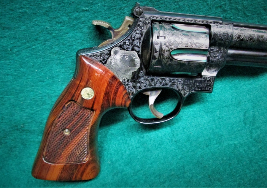 SMITH & WESSON - MOD.29-2 8.25 INCH BARREL ENGRAVED BY M. WOODSIDE