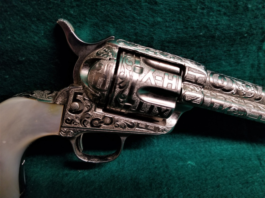 Colts Patents Arms Manufacturing Company - SINGLE ACTION ARMY NICKEL PLATED 7.5 INCH BARREL COLE AGEE STYLE CATTLE BRAND ENGRAVED W-REAL MOTHER OF PEARL GRIPS! - Picture 2
