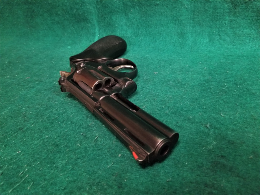 Smith & Wesson Inc Mod. 19-2 Blued Pinned & Recessed W-Colt Python 4 ...