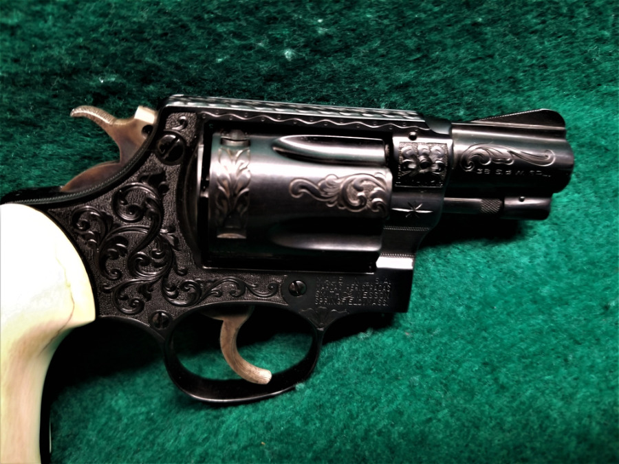 SMITH & WESSON INC - J FRAME FLAT LATCH 1.75 INCH BARREL ENGRAVED BY MASTER ENGRAVER CLINT FINLEY MFG. EARLY 50'S W-REAL IVORY GRIPS NICE! - Picture 2