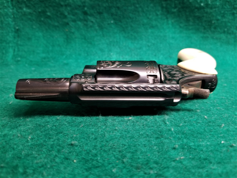 SMITH & WESSON INC - J FRAME FLAT LATCH 1.75 INCH BARREL ENGRAVED BY MASTER ENGRAVER CLINT FINLEY MFG. EARLY 50'S W-REAL IVORY GRIPS NICE! - Picture 6