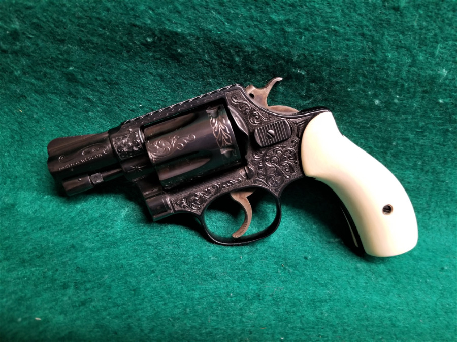 SMITH & WESSON INC - J FRAME FLAT LATCH 1.75 INCH BARREL ENGRAVED BY MASTER ENGRAVER CLINT FINLEY MFG. EARLY 50'S W-REAL IVORY GRIPS NICE! - Picture 7