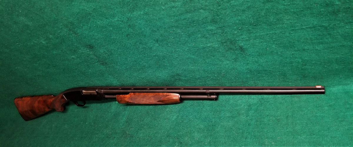 Winchester Repeating Arms Company - MOD. 42 PUMP-ACTION SIMMONS CUSTOM VENT RIB 28 INCH BARREL 3 INCH CHAMBER FULL CHOKE MFG. IN 1949 SHINY BORE! - Picture 3