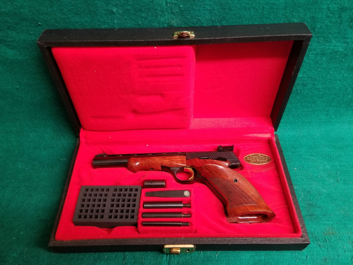 Browning Arms Company Medalist Target Pistol Made In Belgium 1971 In Original Presentation Case 2915