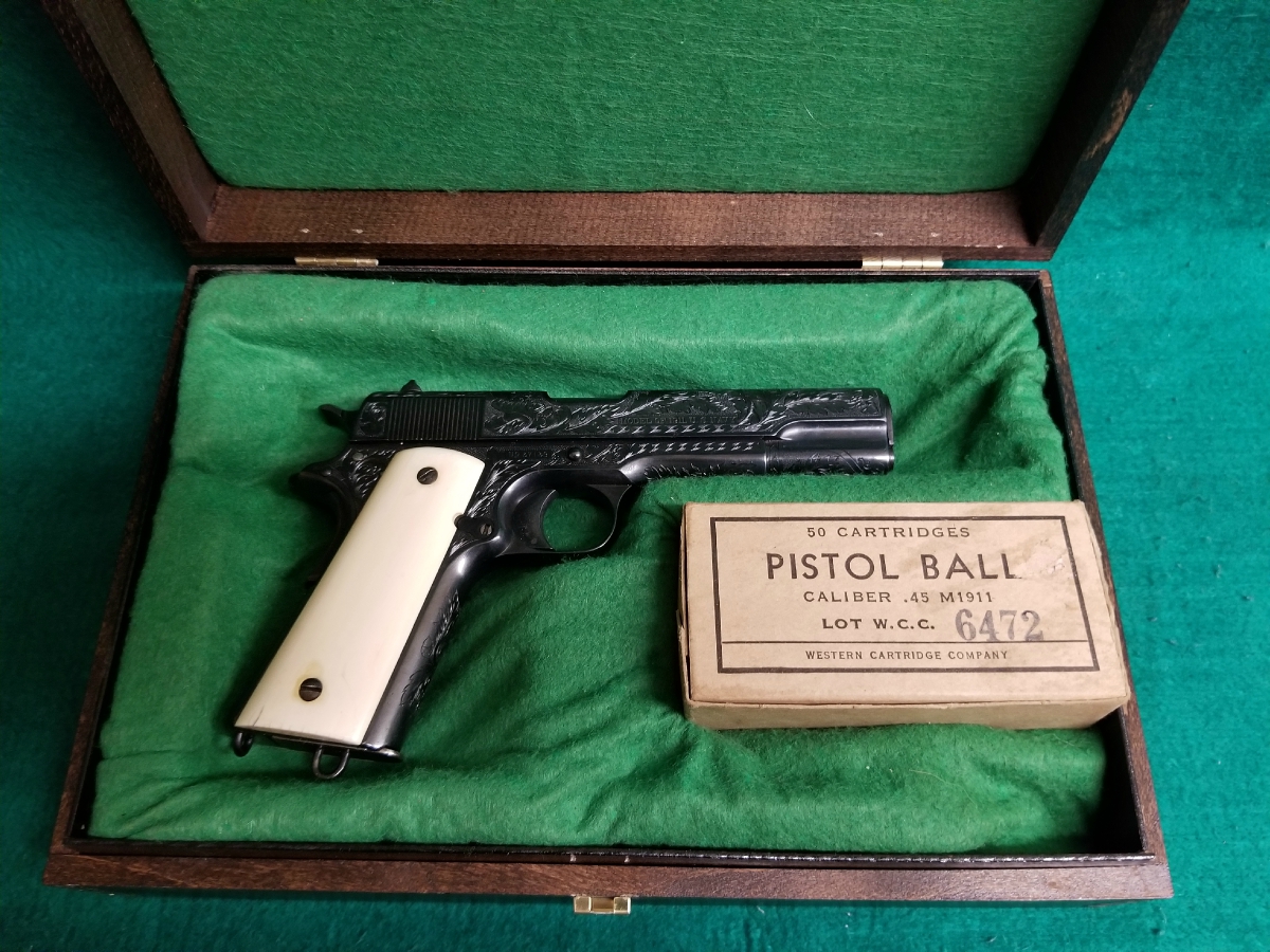 ORIGINAL PRE-WAR MODEL 1911 OF US NAVY ENGRAVED W-REAL ELEPHANT IVORY GRIPS VERY RARE LOW PRODUCTION MFG. IN 1913 - Picture 1