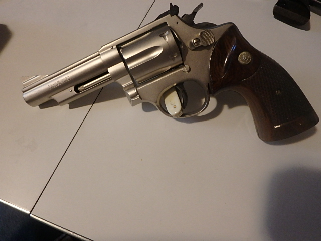 4 inch Taurus 357 magnum wood grips stainless .357 Magnum 17112966 ...