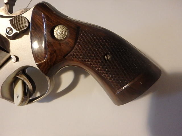 4 inch Taurus 357 magnum wood grips stainless .357 Magnum 17112966 ...