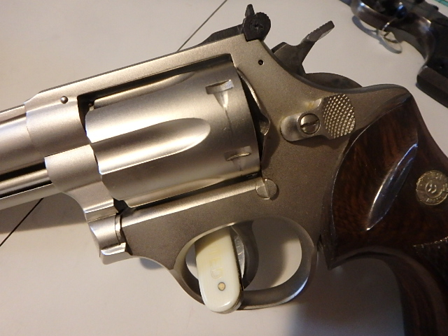 4 inch Taurus 357 magnum wood grips stainless .357 Magnum 17112966 ...