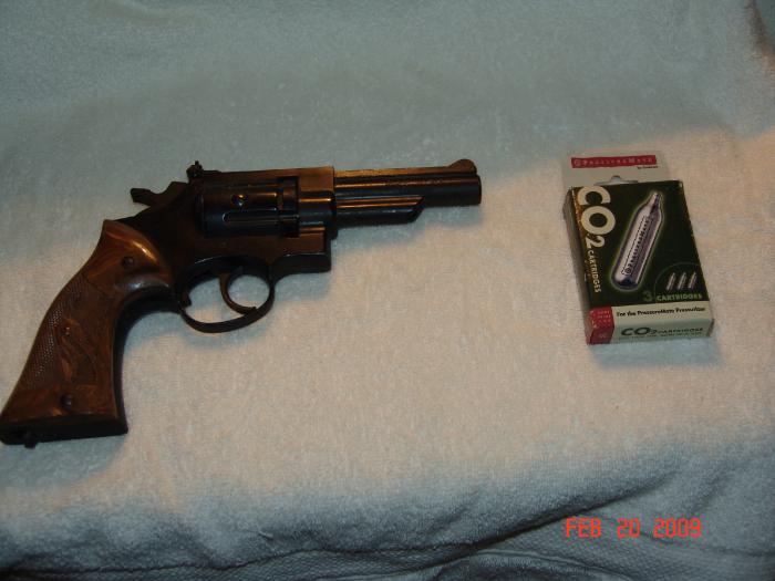 Crosman Model 38c Pellet Pistol 177 Cal For At Auction Crosman Model 38c Pellet Pistol 177