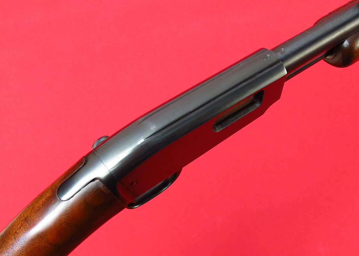 WINCHESTER - ~ MODEL 61 MAGNUM HAMMERLESS PUMP...GROOVED RECEIVER...NICE ORIGINAL CONDITION...MFD 1961, C&R - Picture 6