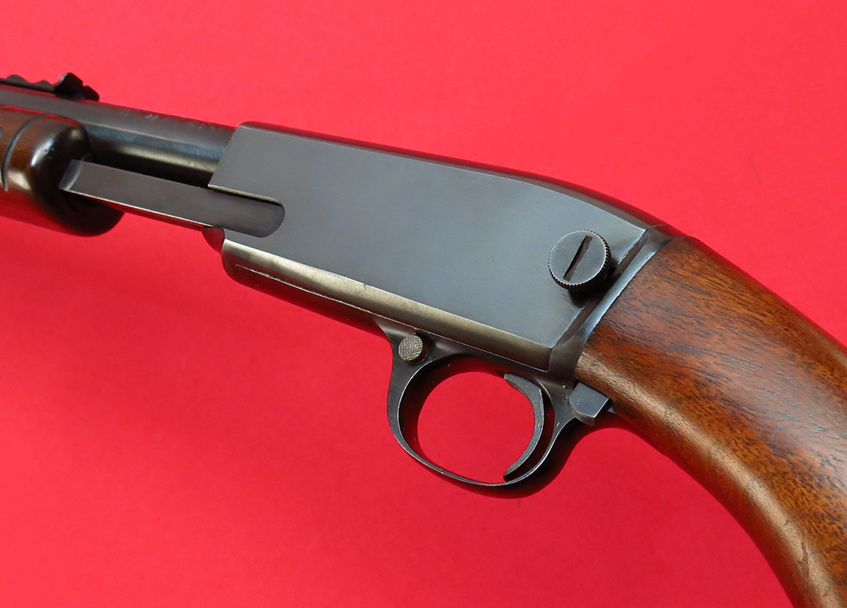 WINCHESTER - ~ MODEL 61 MAGNUM HAMMERLESS PUMP...GROOVED RECEIVER...NICE ORIGINAL CONDITION...MFD 1961, C&R - Picture 8