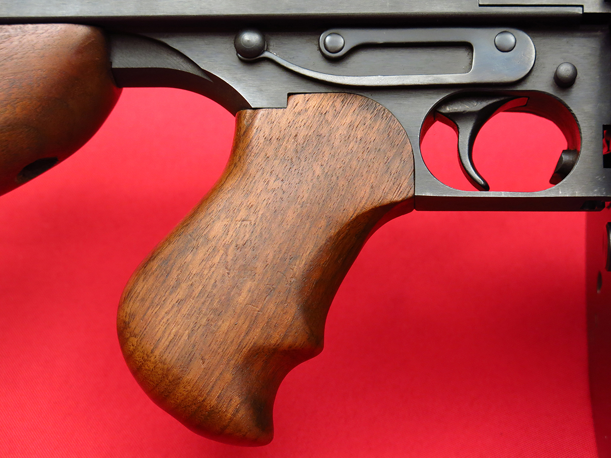 Auto Ordnance Thompson 1927a1 Deluxe...Early West Hurley Gun, Sn5289, Mfd 1977...Violin Case