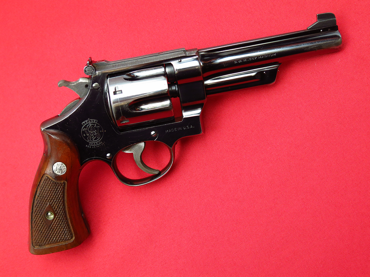 SMITH & WESSON - ~ SUPER RARE .357-MAGNUM TRANSITIONAL POST-WAR...ONLY 142 EVER MADE...MFD 1948, C&R OK...NO RESERVE! - Picture 2