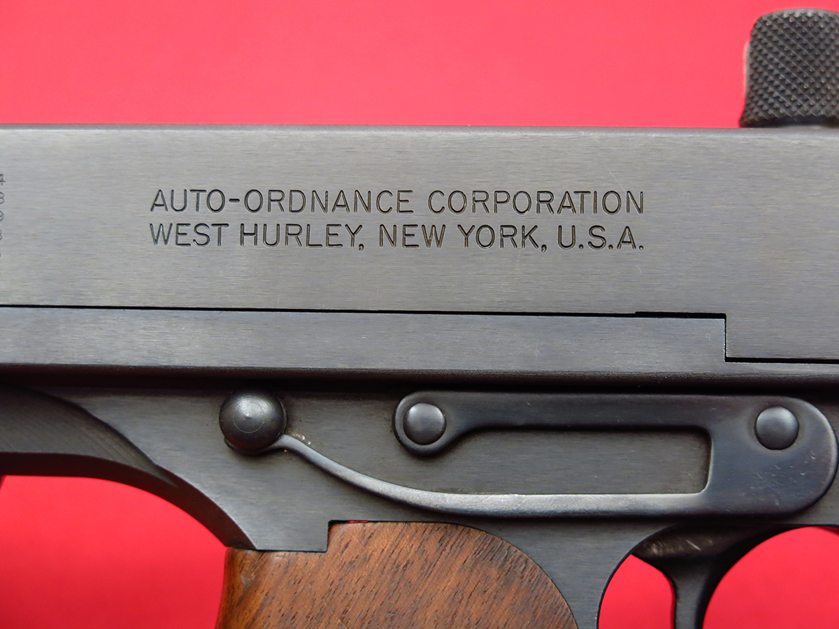 AutoOrdnance Thompson 1927a1 Deluxe...Early West Hurley Gun, Sn5289, Mfd 1977...Violin Case