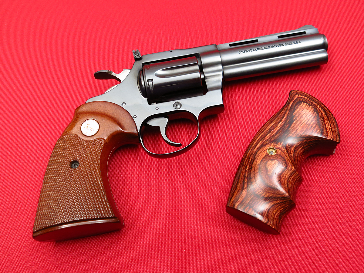 Colt DIAMONDBACK .22 LONG RIFLE...4-INCH VENT RIB BARREL... NICE SHAPE W/ EXTRA GRIPS... MFD 1980 .22 LR - Picture 2