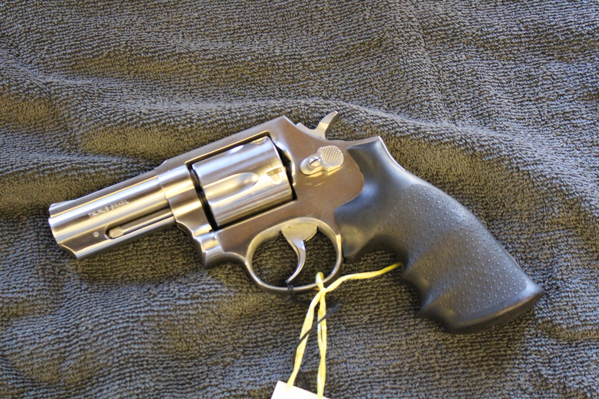 taurus-stainless-steel-model-431-revolver-excellent-condition-229nr