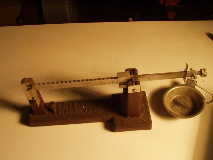 Herters Vintage Powder Scale For Sale at