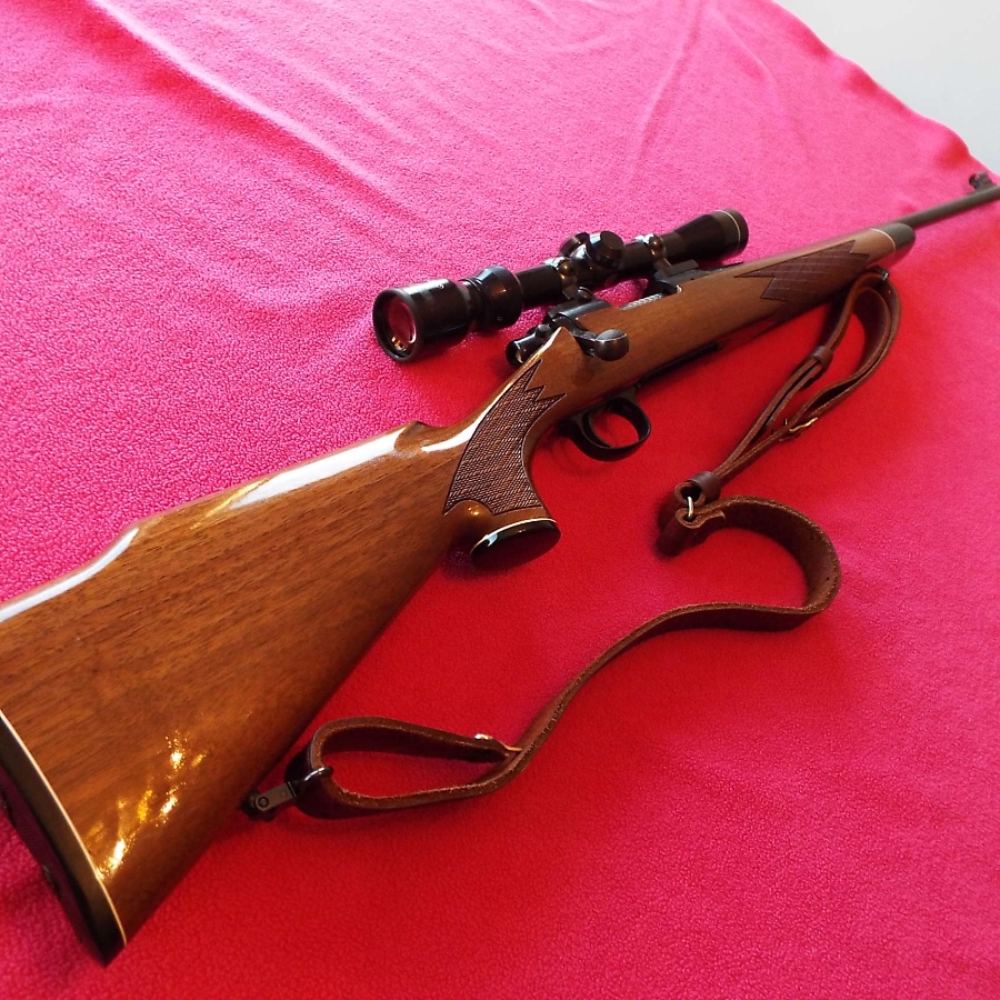 Remington 700 BDL , 3x9x32 scope