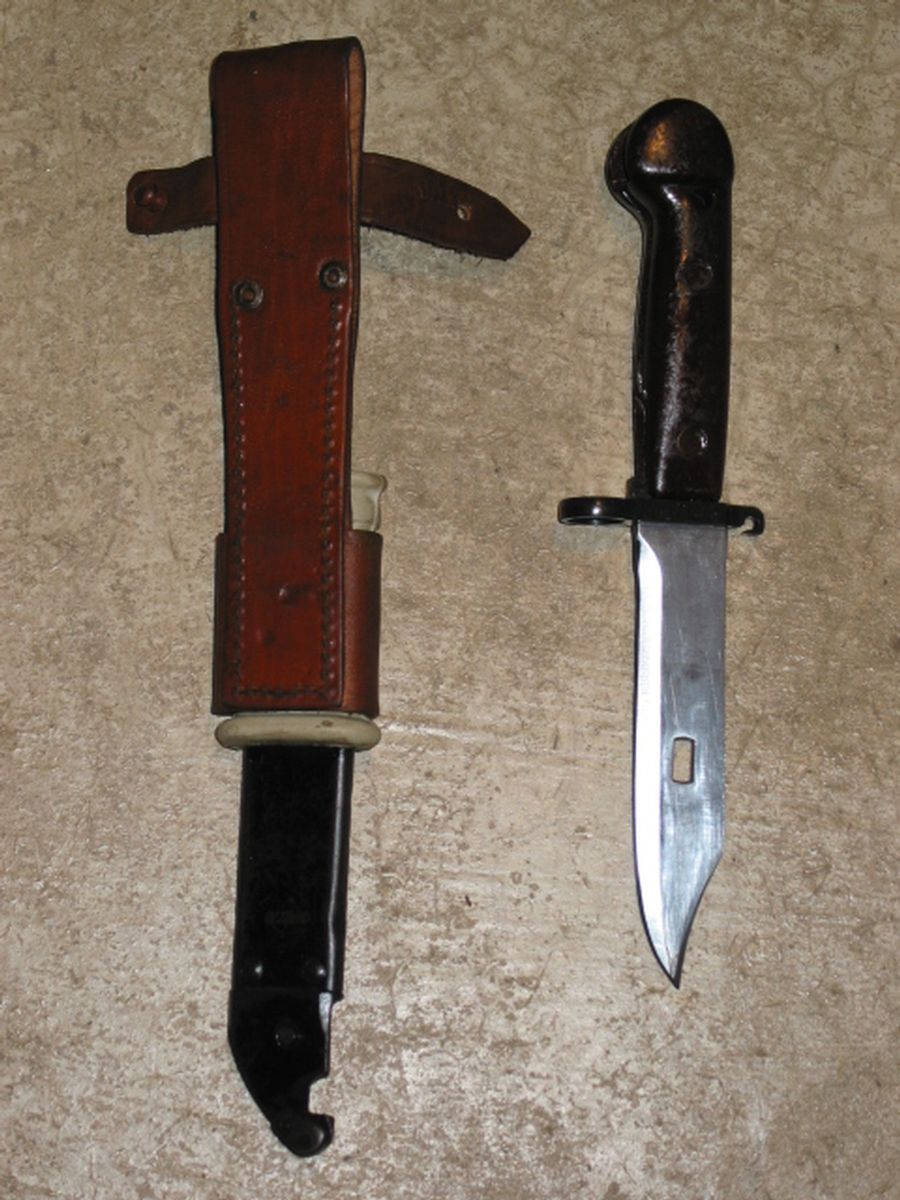 Romanian AK-47 BAYONET/SHEATH/FROG 12599748 - GunAuction.com