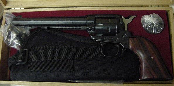 Heritage Manufaturing, Inc. Heritage 22- 22 Mag Revolver & Collectible ...