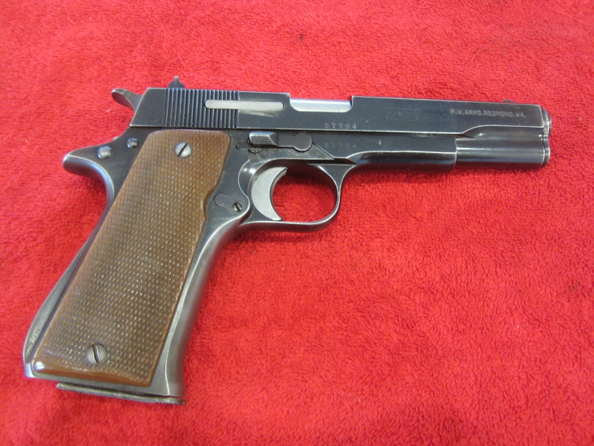 Star Model Super Exact Copy of the US 1911 Pistol W/Extra Mag