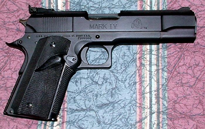 Pictures L A R Grizzly 44 Magnum 5 1 2 Barrel