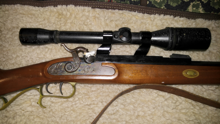 Thompson Center Hawken Black Powder Rifle & Scope Picture 3