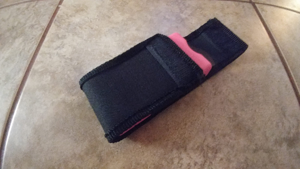 Vipertek Stun Gun Built In Led Flashlight And Charger + Case 14969436